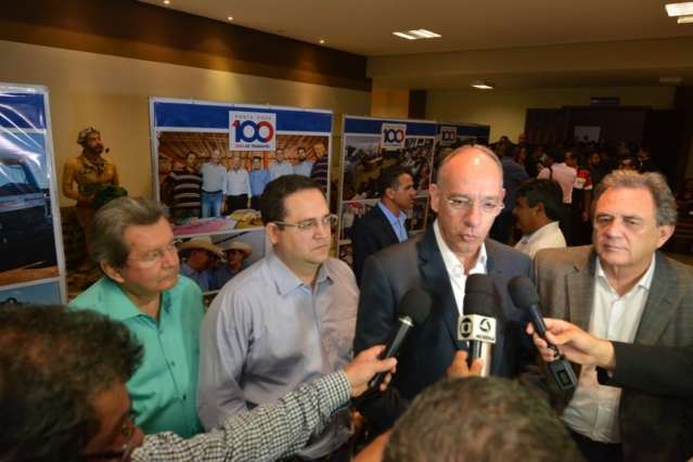 Em Ponta Por&atilde;, prefeito diz que conseguiu &ldquo;colocar a casa em ordem&rdquo;
