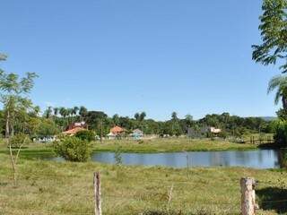 Lago com vista para a pousada voltada para o turismo rural no município. (Foto: Reprodução) 