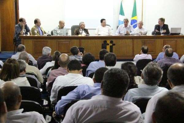 Marcha dos prefeitos come&ccedil;a hoje em Bras&iacute;lia, Bernal n&atilde;o vai