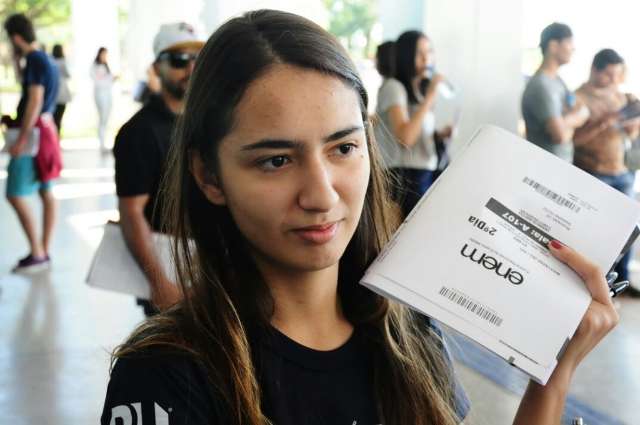 Fim do Enem n&atilde;o significa que estudos v&atilde;o acabar, revelam estudantes 