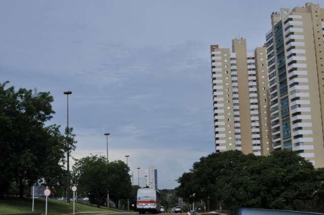 Calor pr&oacute;ximo aos 40&deg;C e chuva continuam durante a semana em MS