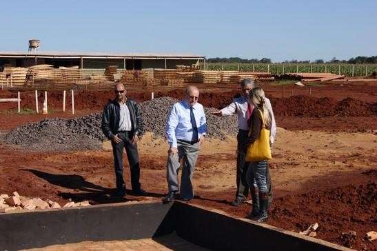 Obras de &aacute;gua e esgoto do pres&iacute;dio semiaberto ficam prontas em agosto