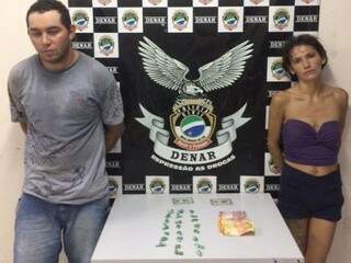 O endereço onde os suspeitos foram presos foi denunciado como ponto de venda de drogas. (Foto: Divulgação Denar) 
