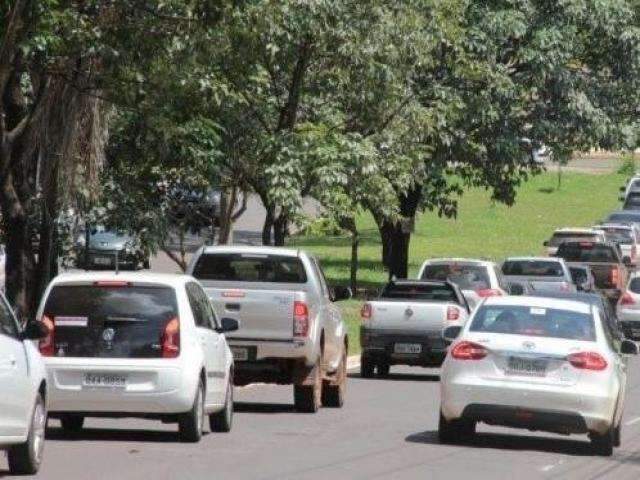 Donos de ve&iacute;culos t&ecirc;m quatro dias para quitar d&iacute;vidas antigas com IPVA