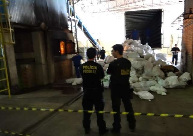 Pol&iacute;cia Federal incinera 12,6 toneladas de drogas apreendidas em MS