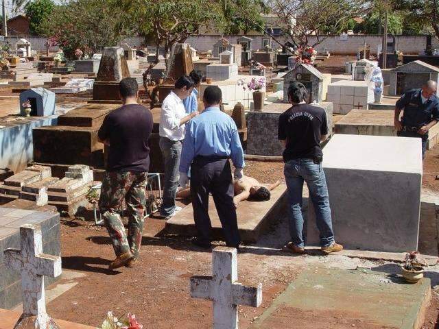 Na pris&atilde;o h&aacute; oito anos, &lsquo;man&iacute;aco da cruz&rsquo; faz faculdade e planeja futuro