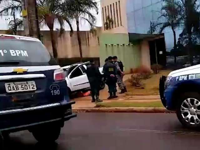 V&iacute;deos de acidente e furto a cart&oacute;rio foram os mais vistos da semana