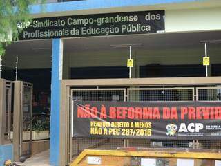 Sede do sindicato dos professores da Rede Municipal de Ensino. (Foto: Alcides Neto)