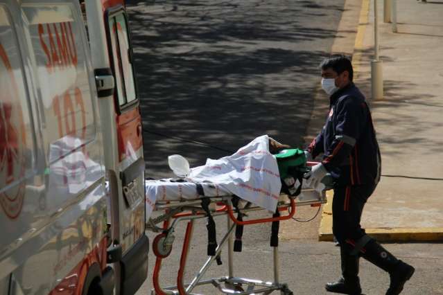 Beb&ecirc; se afoga em piscina de ch&aacute;cara para recupera&ccedil;&atilde;o de dependentes 