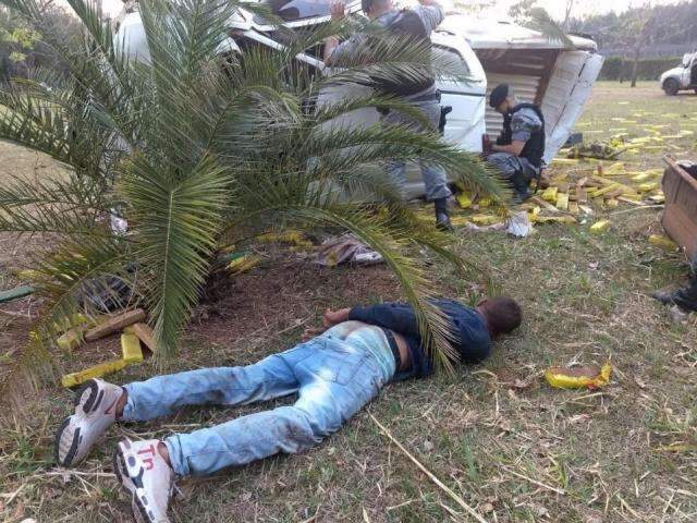 Persegui&ccedil;&atilde;o na MS-040 terminou com grupo preso e traficante morto 