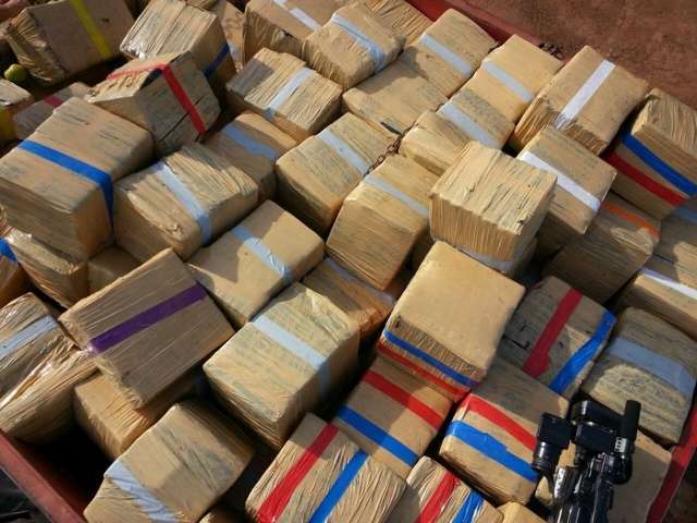 PRE apreende carga que faria 34 milh&otilde;es de cigarros de maconha