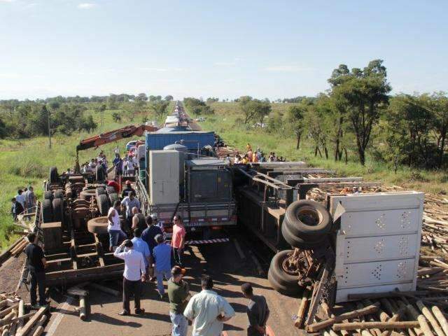 Em dois dias de Opera&ccedil;&atilde;o Tiradentes, PRF registra duas mortes e 29 feridos 