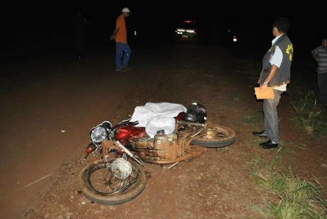 Homem morre em colis&atilde;o entre motos na MS-156