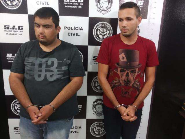 Dupla denunciou festa com menores para roubar carro de professor
