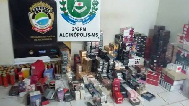 Pol&iacute;cia apreende carga de contrabando avaliada em R$ 20 mil