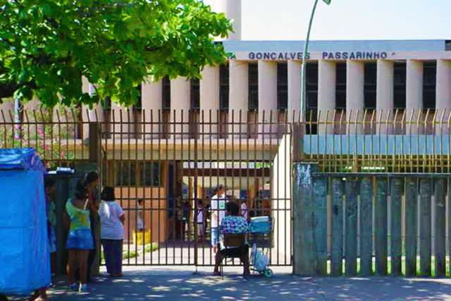 Alunos furtam ventiladores que foram comprados com dinheiro arrecadado