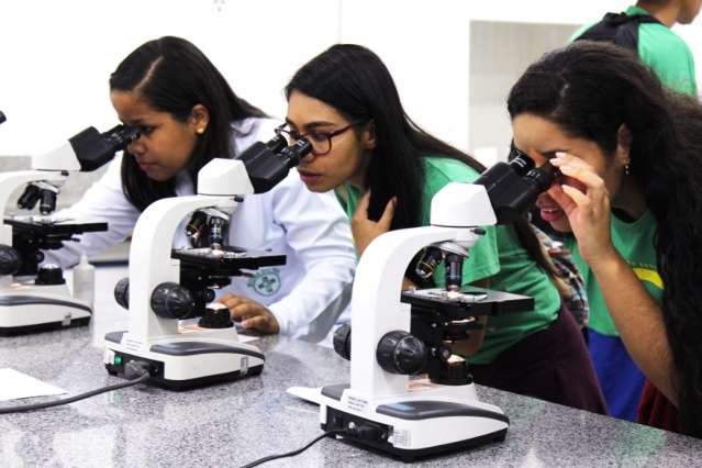 Para atrair estudantes, Feira das Profiss&otilde;es tem jogos e atra&ccedil;&otilde;es especiais