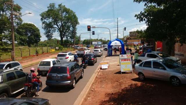 Candidatos n&atilde;o param de chegar aos locais de prova, mas n&atilde;o h&aacute; tumulto