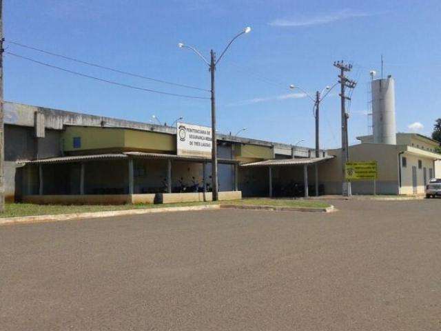 Pelo menos 4 presos serram grade e fogem de pres&iacute;dio no interior
