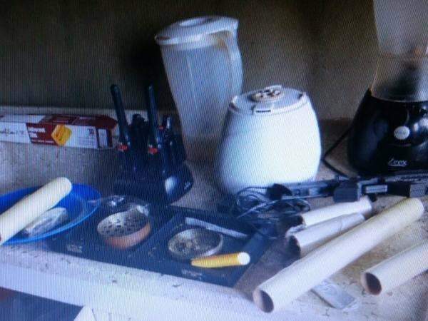 Derf prende cinco suspeitos de traficarem drogas em dois bairros da Capital 