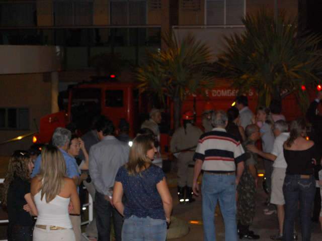  Ar-condicionado explode, causa inc&ecirc;ndio e Afonso Pena &eacute; interditada