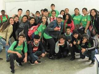 Alunos do primeiro ano do ensino médio a Escola Estadual Ada Teixeira dos Santos Pereira (Foto: Marina Pacheco)