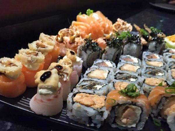 Tem descontos em rod&iacute;zios para comemorar o queridinho da cidade: o Dia do Sushi