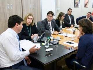 Ministro da Saúde, Luiz Henrique Mandetta, e o titular da Sesau, José Mauro Filho, se reuniram em Brasília nesta quinta-feira (Foto: Divulgação/ PMCG)