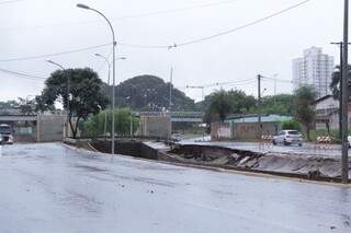 Avenida Ernesto Geisel com Euler de Azevedo, depois que a água abaixou (Foto: Kisie Ainoã)