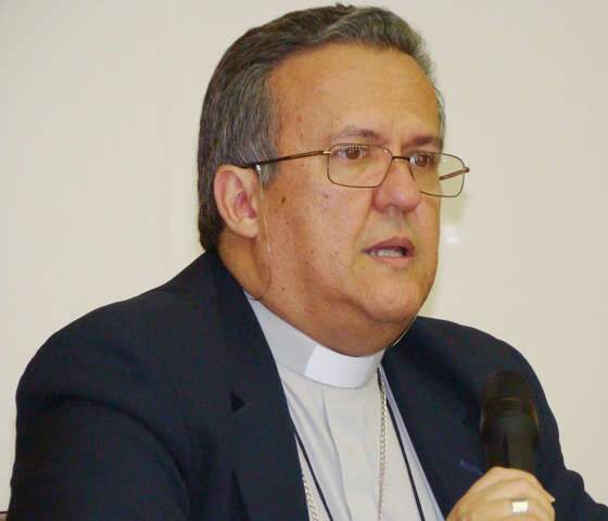  Novo arcebispo da Capital assina nota contra uni&atilde;o est&aacute;vel de homossexuais 