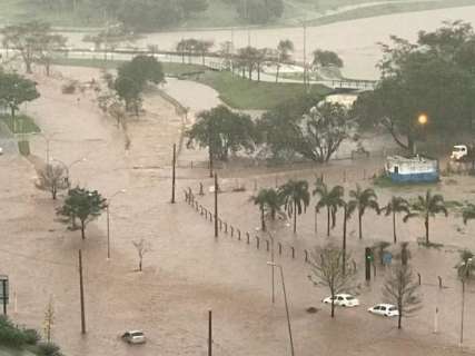Obras contra enchentes estão orçadas em R$ 120 milhões, diz secretário