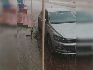 Ponta Por&atilde; tem chuva de granizo e meteorologistas alertam para tempestade em MS