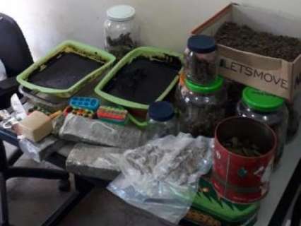 No laborat&oacute;rio do tr&aacute;fico, criminosos s&atilde;o presos com LSD e at&eacute; cogumelo a v&aacute;cuo 