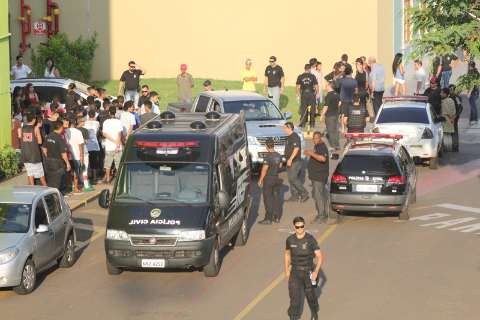Operação da Polícia Civil com foco em adolescentes reuniu 250 homens