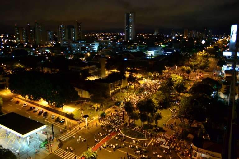 Vista aérea da manifestação. (Foto: João Garrigó)