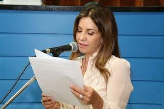 Deputada Antonieta Amorim apresentou projeto durante sessão na Assembleia (Foto: Victor Chileno/ALMS
