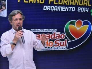 Prefeito de Chapadão, Luis Felipe Barreto, foi afastado do cargo em 2014 por decisão da justiça (Foto: Divulgação)