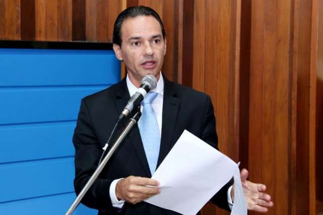 Marquinhos vai se reunir com governador antes de escolher partido
