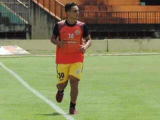 Atleta tem 21 anos e jogava no Paraná Clube (Foto: divulgação)