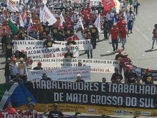 Manifestantes de Mato Grosso do Sul presentes em protesto contra governo Temer e reformas trabalhista e previdenciária. (Foto: Direto das Ruas)