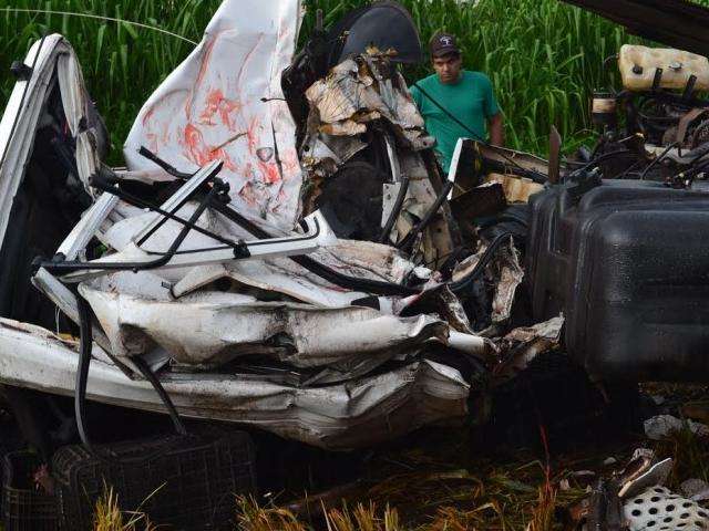 Jovem que sofreu acidente h&aacute; 5 dias aguarda vaga para cirurgia na coluna