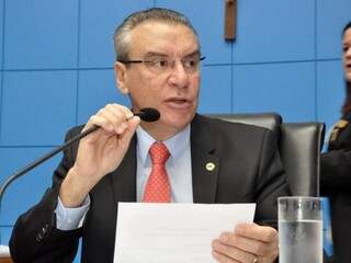 Deputado Paulo Corrêa (PSDB), autor do projeto, durante sessão na Assembleia (Foto: Luciana Nassar/ALMS)
