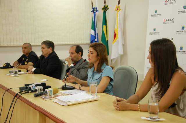  Oito empresas sonegaram R$ 100 milh&otilde;es em impostos no Estado