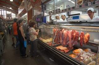 A procura pela carne bovina diminuiu bem antes da Semana Santa. (Foto: Simão Nogueira)