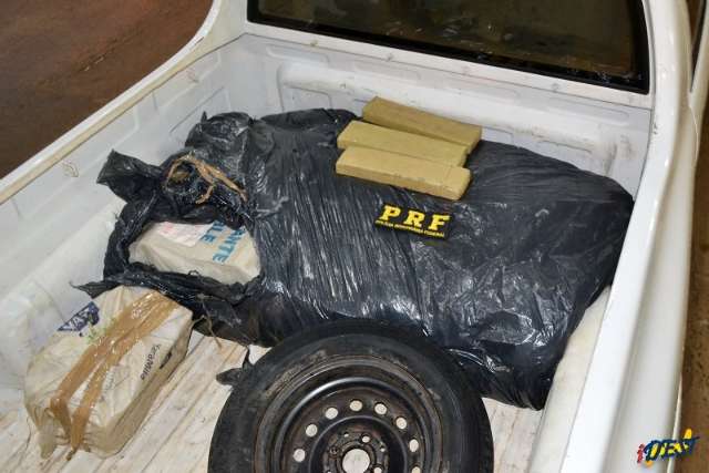 PRF apreende 163 kg de maconha em S&atilde;o Gabriel; droga seria entregue em Goi&aacute;s