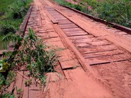 Tr&ecirc;s empresas v&atilde;o reformar pontes na zona rural por R$ 1,1 milh&atilde;o 
