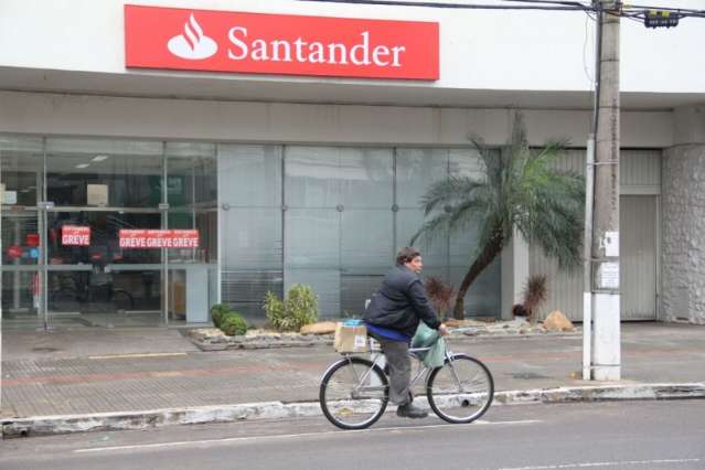 Paralisa&ccedil;&atilde;o dos banc&aacute;rios completa 20 dias sem previs&atilde;o de t&eacute;rmino