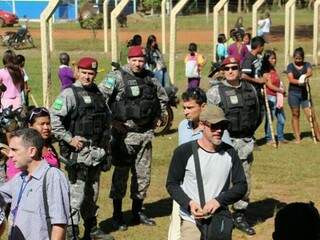 Agentes da Força Nacional estão desde junho em área de conflito em Caarapó (Foto: Helio de Freitas)
