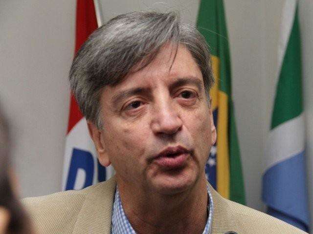 Dagoberto nega viagem da fam&iacute;lia ao exterior com dinheiro da C&acirc;mara