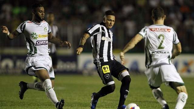 Com gol de Ronaldo, Botafogo ganha do Luverdense e volta &agrave; S&eacute;rie A
